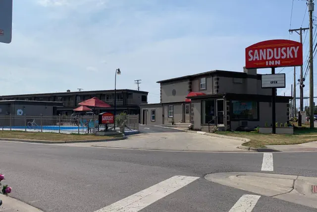 Photo 1 - Sandusky Inn