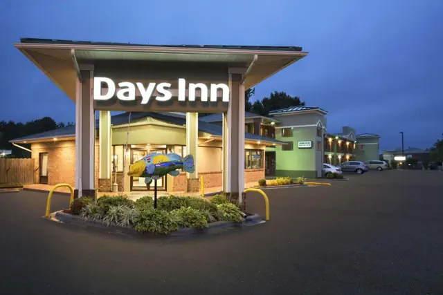 Photo 1 - Days Inn by Wyndham Weldon Roanoke Rapids