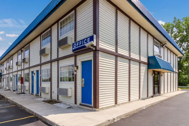 Photo 1 - Motel 6-Rossford, OH