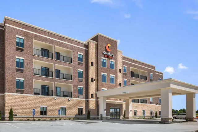 Photo 1 - Comfort Suites Marysville Columbus - Northwest