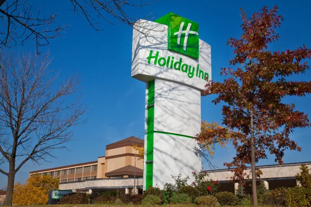 Photo 1 - Holiday Inn Chicago North Shore by IHG
