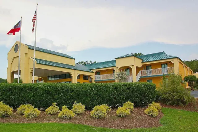 Photo 1 - Welcome Inn