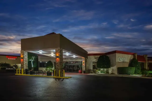 Photo 1 - Sonesta Select Hotels Statesville