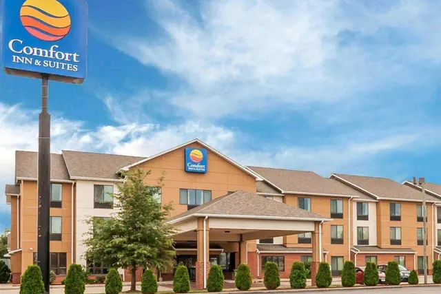 Photo 1 - Comfort Inn & Suites Sikeston I-55