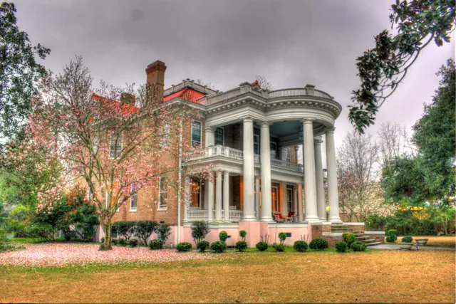 Photo 1 - 1912 Bed and Breakfast
