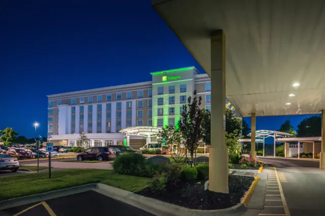 Photo 1 - Holiday Inn Kansas City Airport by IHG