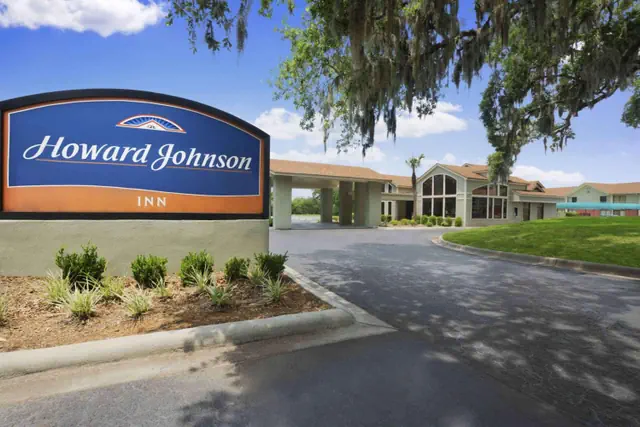 Photo 1 - Howard Johnson by Wyndham Beaufort/Parris Island