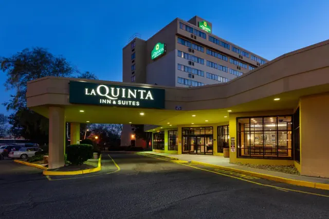 Photo 1 - La Quinta by Wyndham Secaucus Meadowlands
