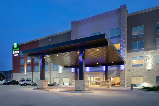 Photo 1 - Holiday Inn Express & Suites Great Bend by IHG