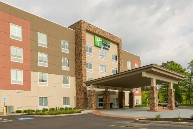 Photo 1 - Holiday Inn Express & Suites Jamestown by IHG