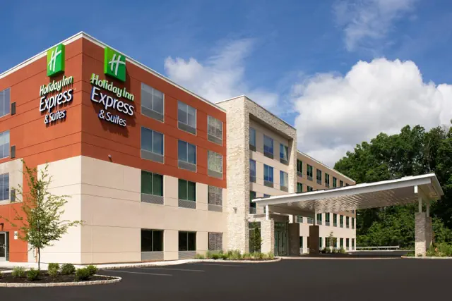 Photo 1 - Holiday Inn Express & Suites - North Brunswick by IHG