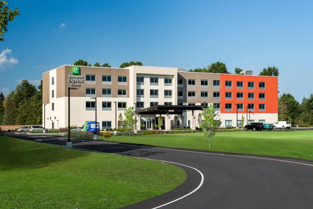 Photo 1 - Holiday Inn Express Queensbury-Lake George Area by IHG