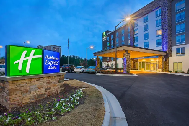 Photo 1 - Holiday Inn Express & Suites Covington by IHG