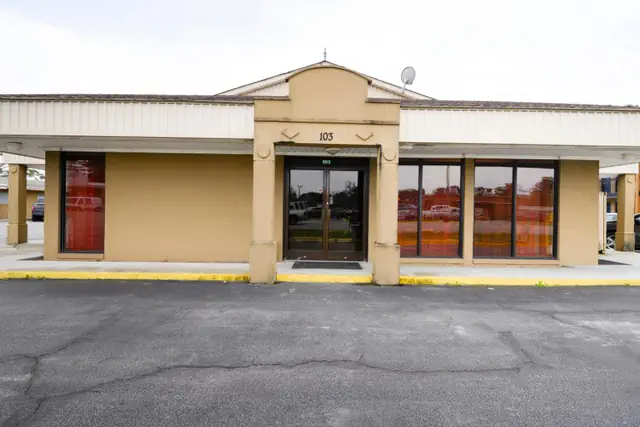 Photo 1 - OYO Hotel Williamston