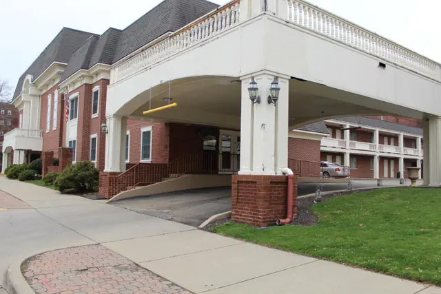 Photo 1 - Mansion View Inn & Suites