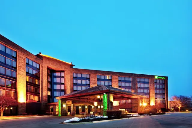 Photo 1 - Holiday Inn Chicago Nw Crystal Lk Conv Ctr by IHG
