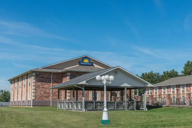 Photo 1 - Days Inn by Wyndham Perryville MO