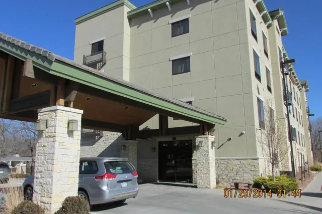 Photo 1 - Parkwood Inn & Suites
