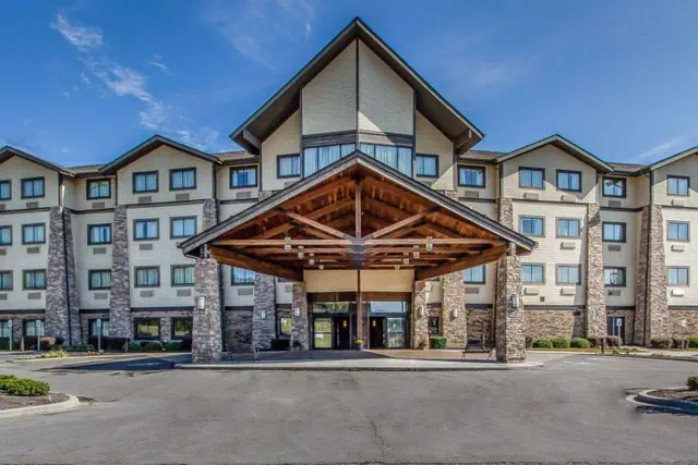 Photo 1 - Comfort Inn & Suites Near Lake Guntersville