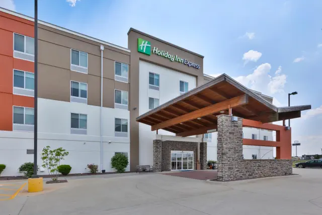 Photo 1 - Holiday Inn Express & Suites - Effingham by IHG