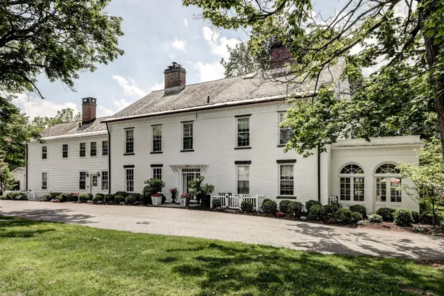 Photo 1 - Stagecoach Inn