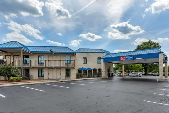 Photo 1 - Econo Lodge Fayetteville I-95