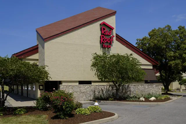 Photo 1 - Red Roof Inn Toledo - Maumee