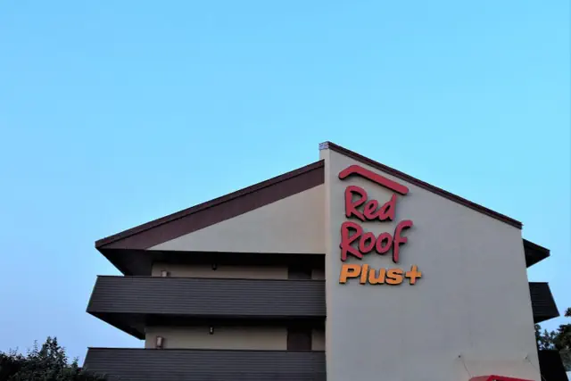 Photo 1 - Red Roof Inn PLUS Chicago - Hoffman Estates