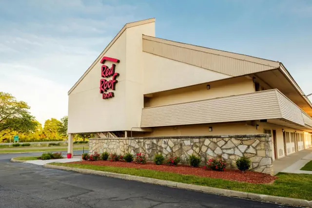 Photo 1 - Red Roof Inn Columbus West - Hilliard