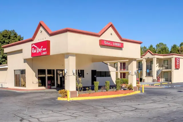 Photo 1 - Red Roof Inn Atlanta - Suwanee/Mall of Georgia