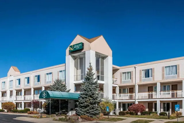 Photo 1 - Quality Inn Holland - Toledo