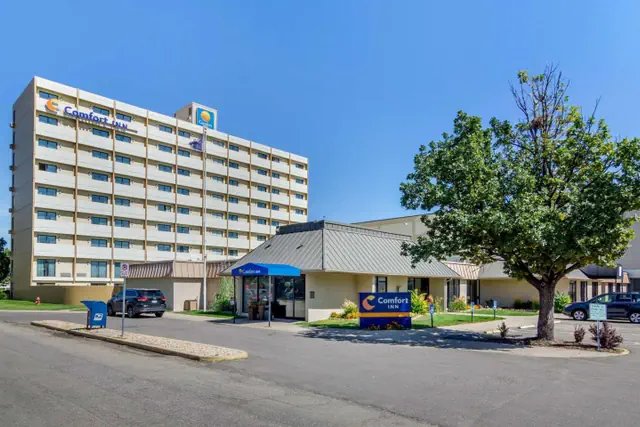 Photo 1 - Holiday Inn Express Denver Central - North