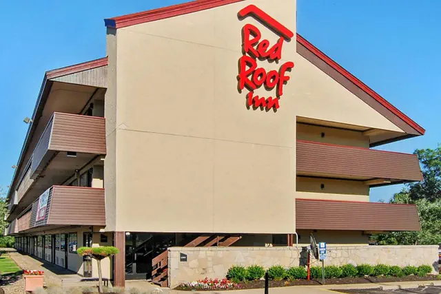 Photo 1 - Red Roof Inn Toledo University