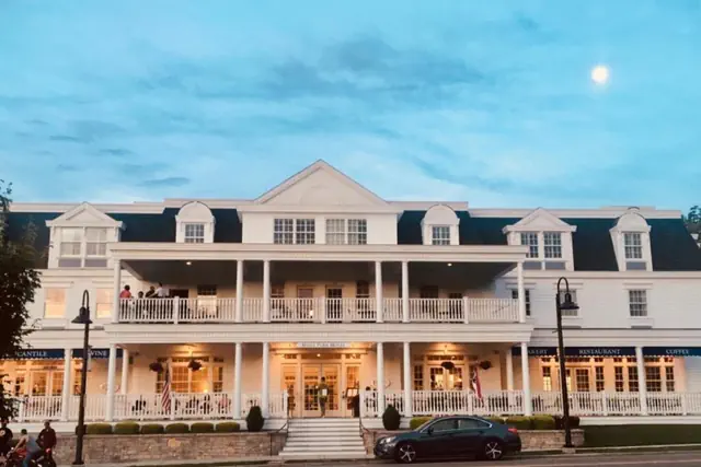 Photo 1 - Mills Park Hotel