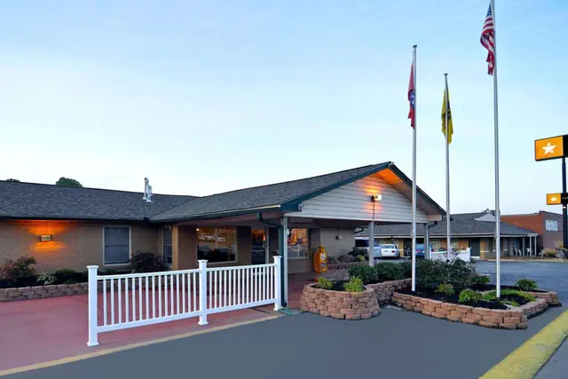 Photo 1 - M Star Hotel Searcy