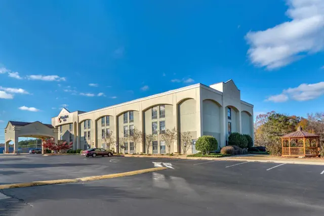 Photo 1 - Comfort Inn Opelika - Auburn