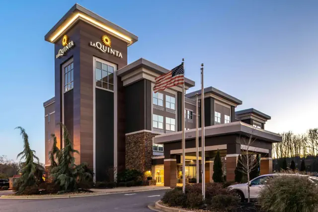 Photo 1 - La Quinta by Wyndham Forsyth