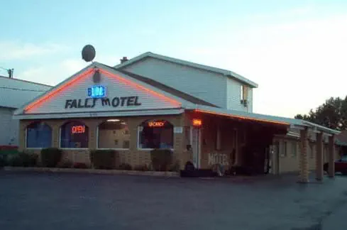 Photo 1 - Blue Falls Motel
