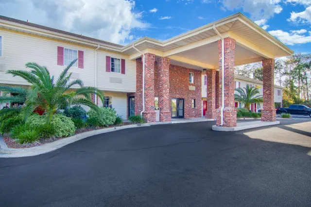 Photo 1 - SureStay Hotel by Best Western Brunswick