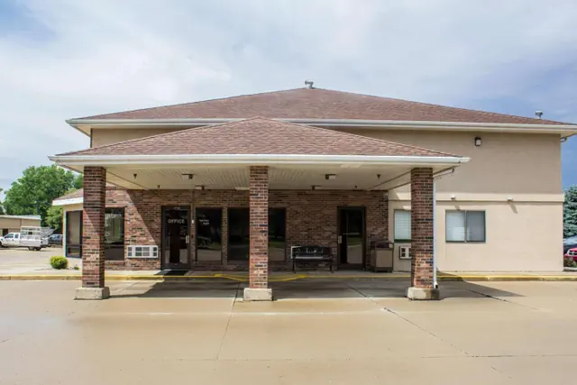 Photo 1 - Econo Lodge Sioux Center
