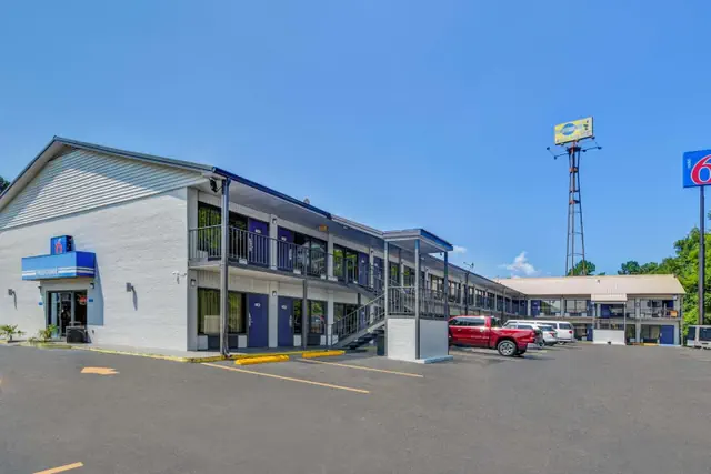 Photo 1 - Motel 6-Dalton, GA