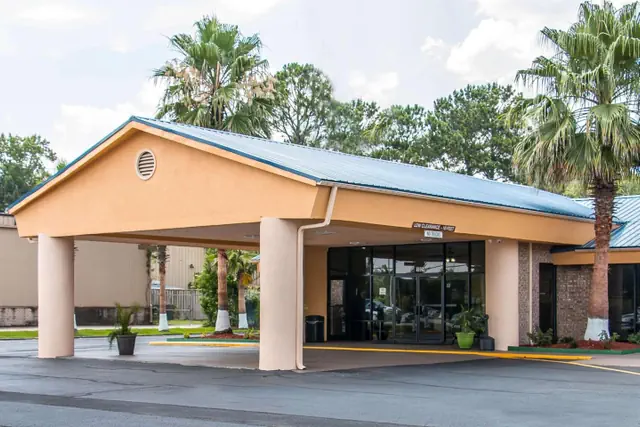 Photo 1 - Quality Inn Hinesville - Fort Stewart Area