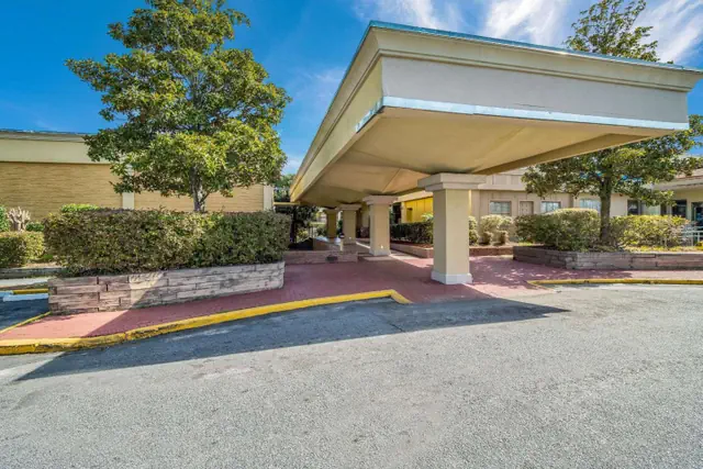 Photo 1 - Quality Inn & Suites Conference Center Statesboro Historic District