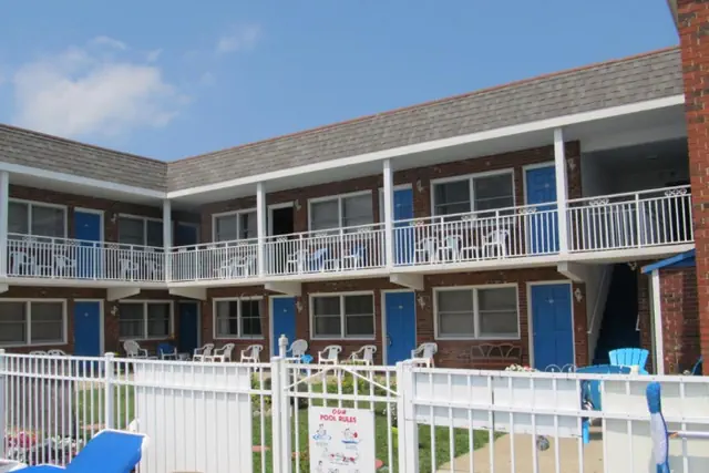 Photo 1 - Colton Court Motor Inn