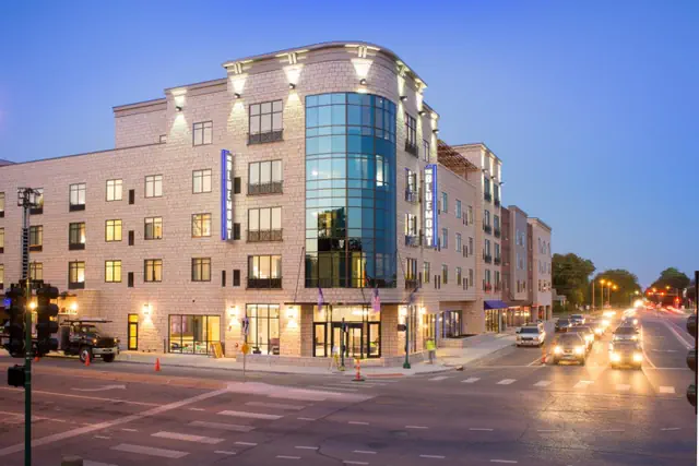 Photo 1 - Bluemont Hotel