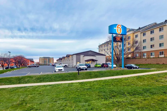 Photo 1 - Motel 6-Cedar Rapids, IA - Airport