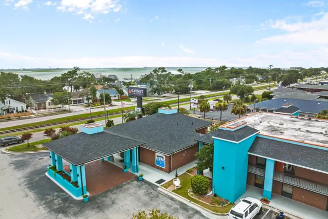 Photo 1 - Garnet Inn & Suites, Morehead City near Atlantic Beach