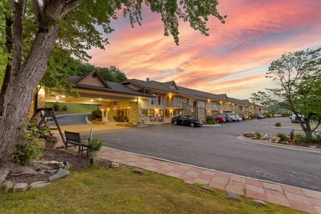 Photo 1 - Best Western Smoky Mountain Inn