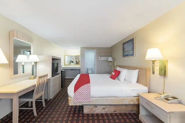 Photo 1 - OYO Hotel Starlite Seneca Falls