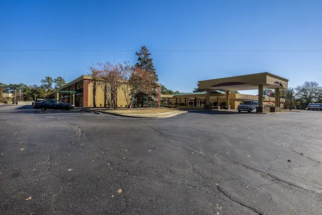Photo 1 - Clarion Inn Columbia Airport